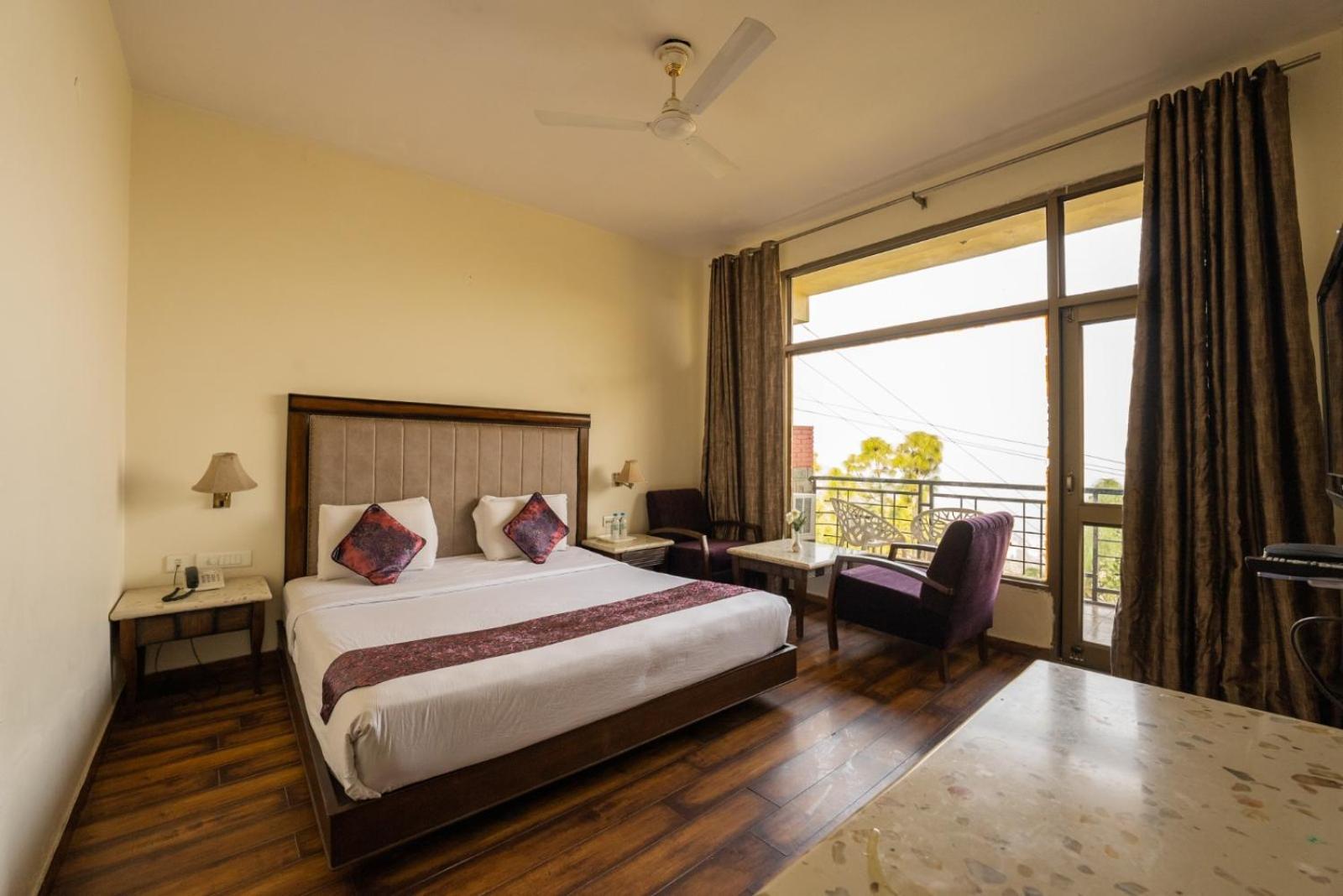 Kasauli Castle Resort Exterior photo
