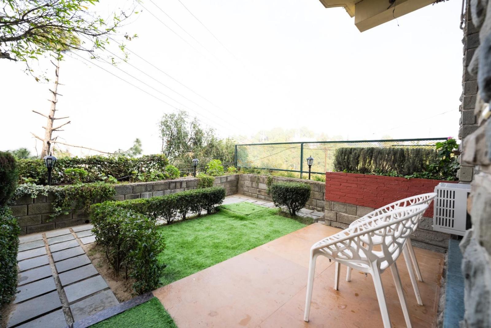 Kasauli Castle Resort Exterior photo