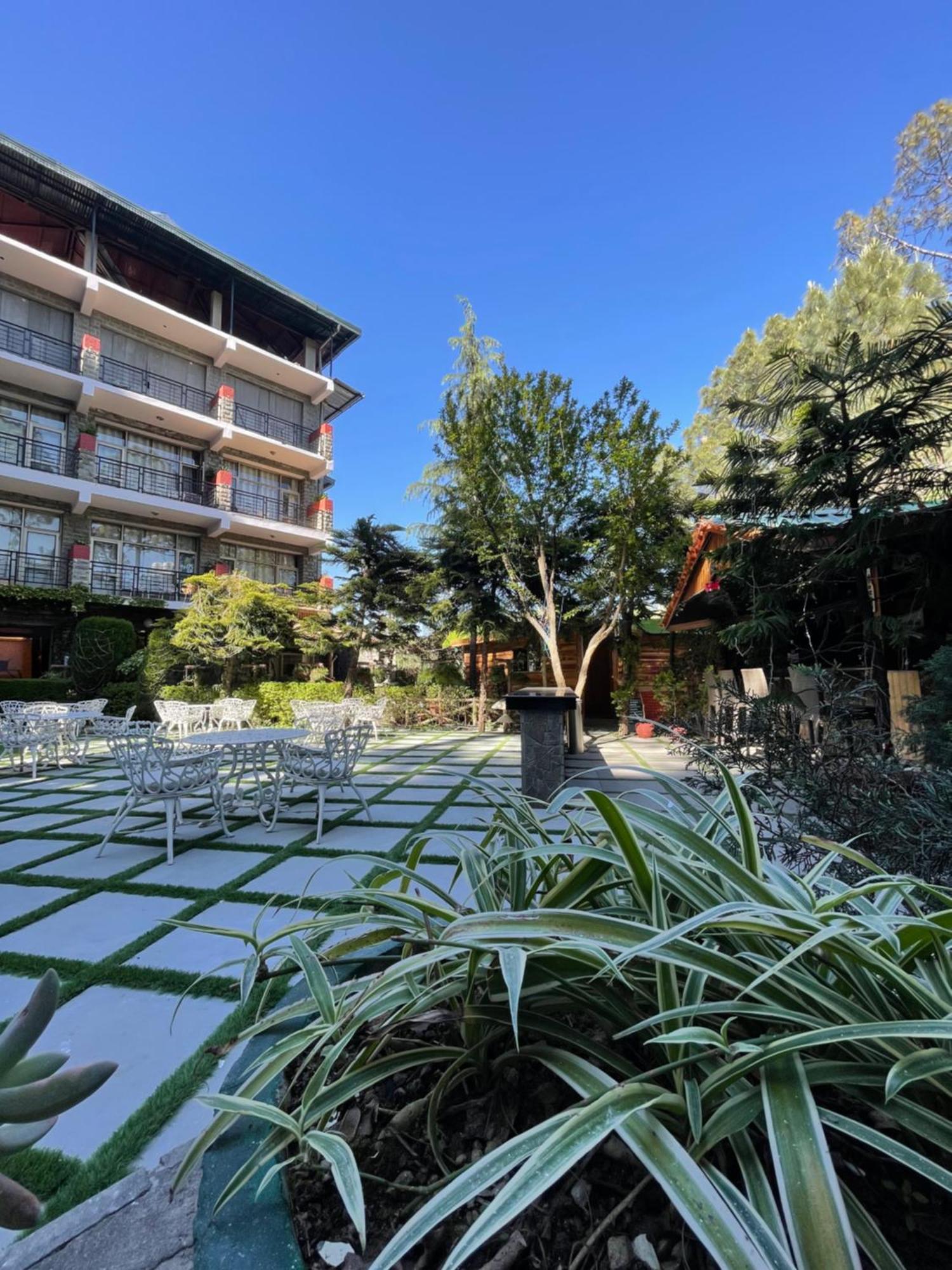 Kasauli Castle Resort Exterior photo