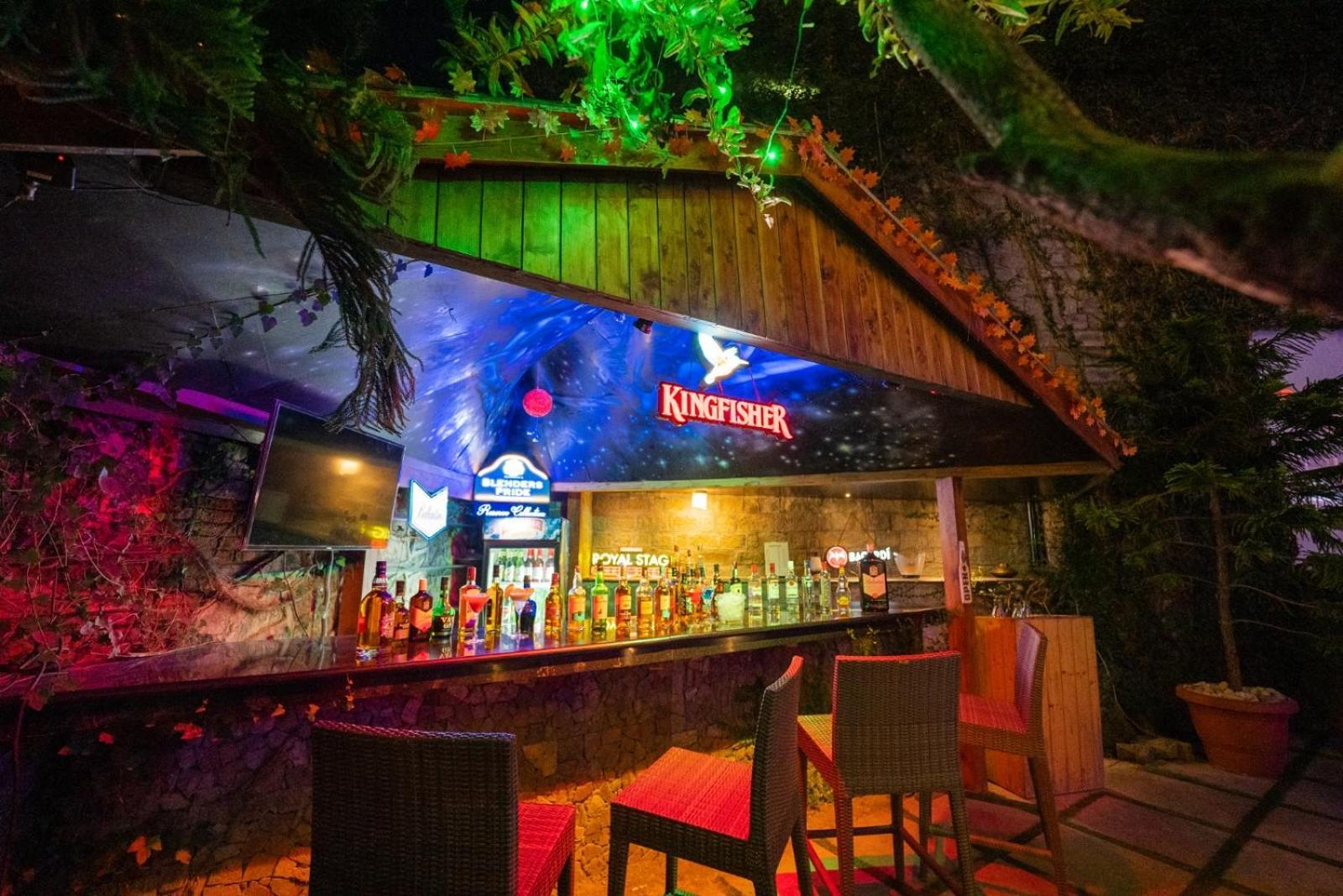 Kasauli Castle Resort Exterior photo