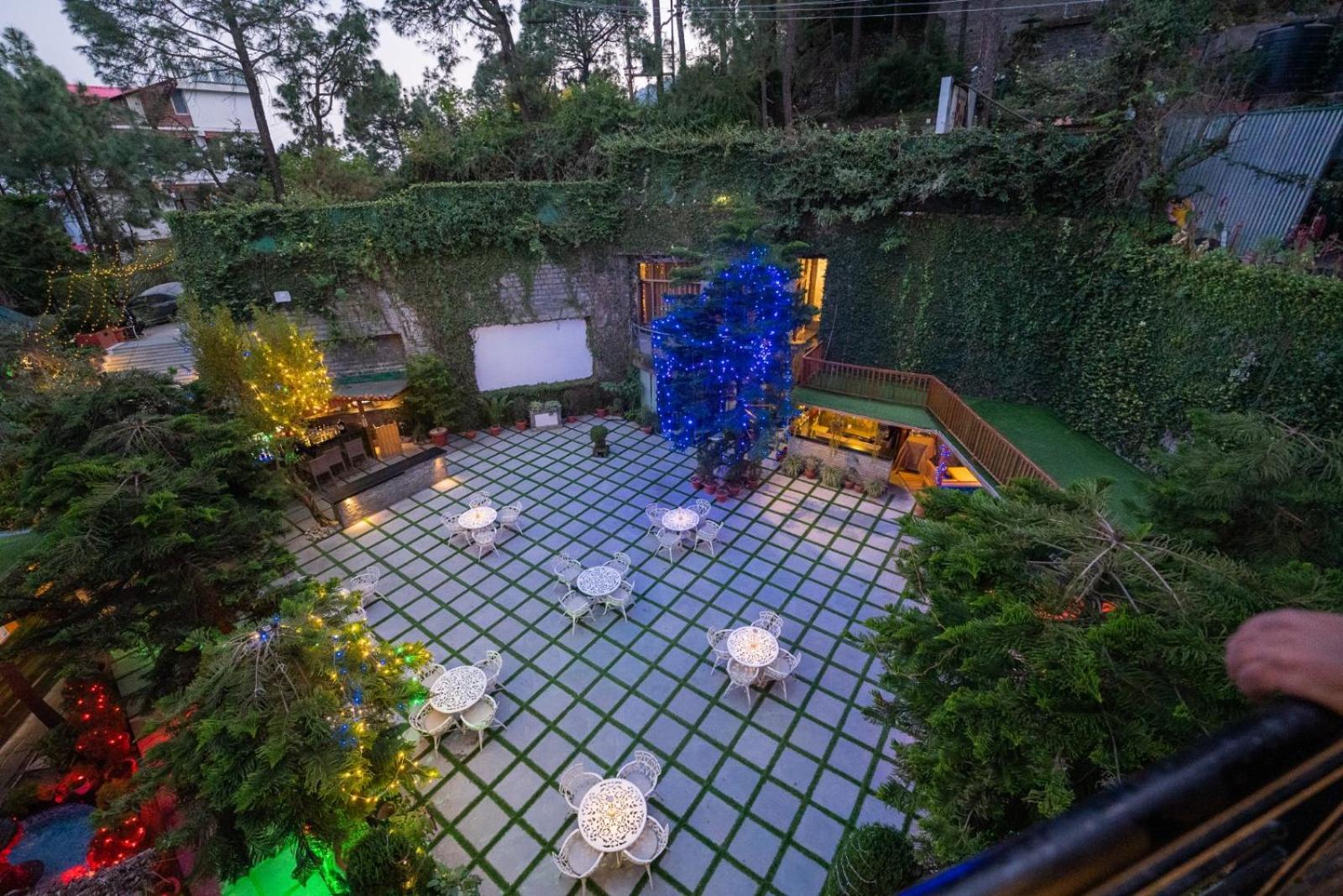 Kasauli Castle Resort Exterior photo